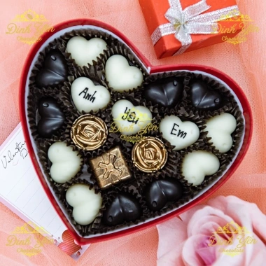 Hộp quà socola Valentine 18 viên 16x3.5cm - Quà tặng chocolate ngày lễ tình nhân chỉ 200.000