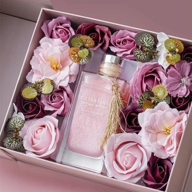 Hộp Quà Tặng Cao Cấp Citta Sweet Bright Tinh Dầu, Nến, Thẻ Thơm Phòng, Bộ Valentine Sinh Nhật 398.000 VND