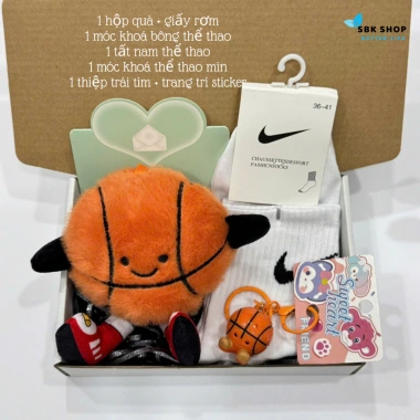 Hộp quà tặng nam Valentine - Móc khoá thể thao bóng đá, bóng rổ, cầu lông - 94.000đ 5