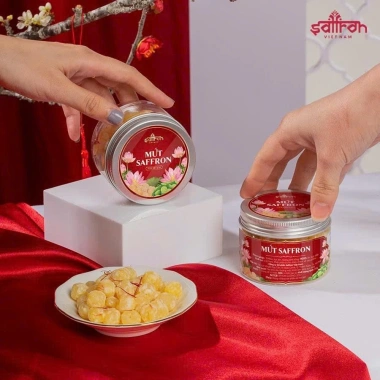 Hộp quà Tết Saffron, Đông trùng, táo đỏ, trà hoa cúc, mứt sen - 340.000đ