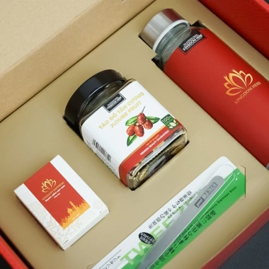 Hộp quà Tết Set Saffron, Mật Ong & Đông Trùng Hạ Thảo Kingdom Herb - Chính hãng, Giá 514.999 VND