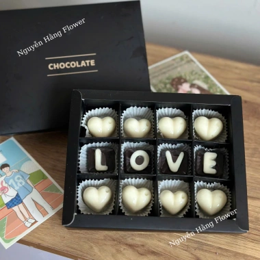 Hộp Socola AVY Trắng Đen Mix – Quà Valentine Người Yêu Siêu Ngon Ít Ngọt Giá Sỉ 69k