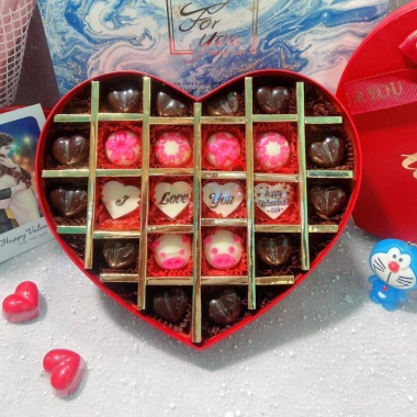 Hộp Socola Enzi 24 viên Quà Valentine người yêu ít ngọt siêu ngon kèm thiệp và túi giá ưu đãi 195k