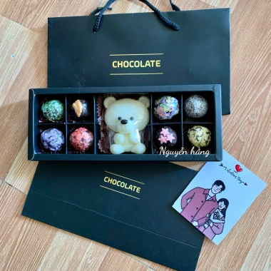 Hộp Socola Truffle 4-8 Viên Mix Gấu AVY - Quà Valentine Ngon, Ít Ngọt, kèm thiệp 7