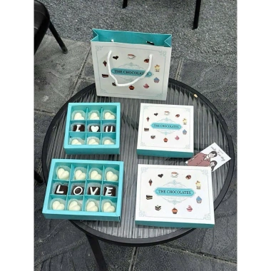 Hộp sôcôla Valentine 14/2 vuông 12 viên kèm túi và thiệp - Giá chỉ 119k 7