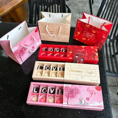 Hộp Socola Valentine Enzi 8 Viên Chữ Love - Quà Ngọt Ngào, Ý Nghĩa, Giá Sỉ 76.500 VND 7