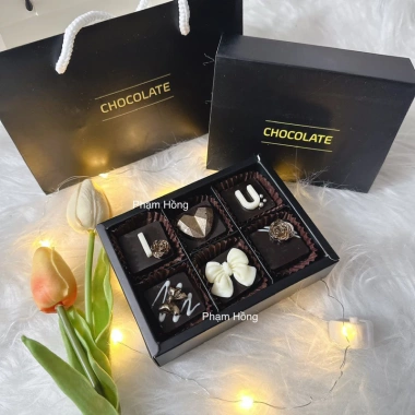 Hộp Socola Valentine Sang Chảnh Đen 6V và Túi Xách, Giá Ưu Đãi 99.000đ