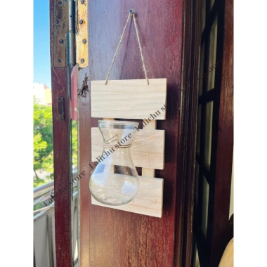 Kệ gỗ treo tường sang trọng kèm lọ hoa trang trí - Giá chỉ 15.000đ, giảm từ 19.500đ 9
