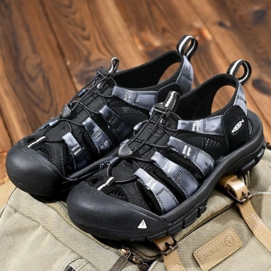 KEEN Newport H2 Sandal Nam Kỷ Niệm Sông Leo Núi Bền Thoáng Khí Giá 532.252 VND