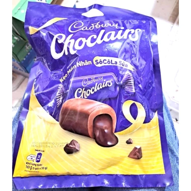 Kẹo Mềm Nhân Sôcôla Sữa Cadbury Choclairs 165g Giá 70.000 VND Giảm từ 89.600 VND