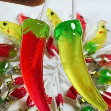 Kẹo Mít Trái Cây Hình Quả Ớt Siêu Độc Lạ – Ngon Giòn, Giá Chỉ 12.000 (Giảm từ 15.000)