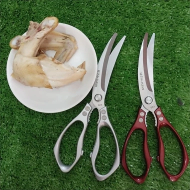 Keo nhà bếp SK5 Nhật Bản lưỡi kéo cong đa chức năng 2.024 - Giá 175.000đ