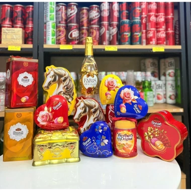 Kẹo RINDA 90gr Hộp Thiếc Hình Ngựa Trái Cây & Socola Henry Tiramisu - Màu Đỏ Vàng Xanh, Giá 65.900₫ 5