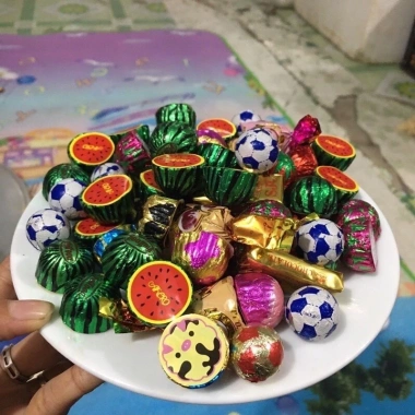Kẹo Socola Mix 500g Hình Ngộ Nghĩnh Cute Bánh Kẹo Tết Thuỳ Bùi Giá 50.000 VND 3