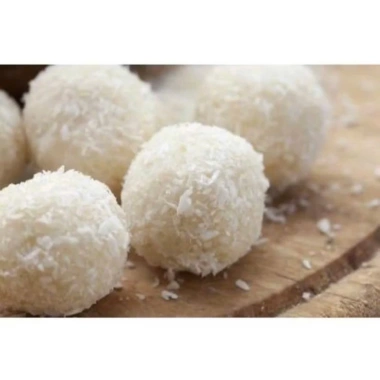 Kẹo socola trắng bọc dừa, bánh phủ dừa nhân sữa chua đậu phộng - Giá ưu đãi 45.500 VND