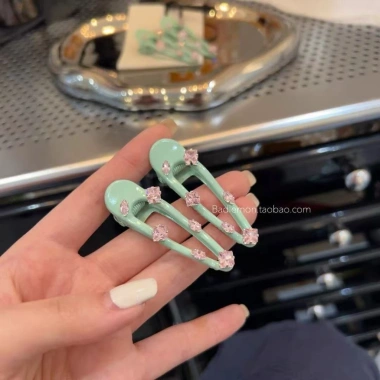 Kẹp tóc Hàn Quốc cao cấp Bạc Hà Xanh Hồng Kim Cương sang trọng ánh sáng lung linh 5 Kẹp tóc Hàn Quốc cao cấp Bạc Hà Xanh Hồng Kim Cương sang trọng ánh sáng lung linh 5