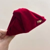 Kẹp tóc tam giác hottrend vải nhung đính chữ vàng K268 - Giá 38.000₫ giảm từ 48.640 3