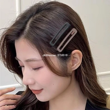 Kf739 Hàn Quốc kẹp tóc bangs hình chữ nhật mờ màu sắc dễ thương, giá chỉ 5.797đ