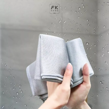 Khăn lau kính microfiber, móc treo, không để lại vết nước, siêu thấm hút 20.000đ