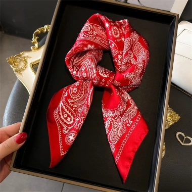Khăn Lụa 70cm Sang Trọng Thời Trang - Khăn Vuông In Bandanna A112 Giá 31.500₫