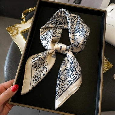 Khăn Lụa 70cm Sang Trọng Thời Trang - Khăn Vuông In Bandanna A112 Giá 31.500₫