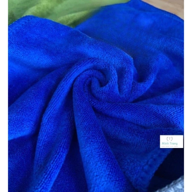 Khăn microfiber đa năng 25x25 - Giá rẻ 25.800đ, dùng làm nail, lau ô tô, bàn kính, có móc treo 2 Khăn microfiber đa năng 25x25 - Giá rẻ 25.800đ, dùng làm nail, lau ô tô, bàn kính, có móc treo 2