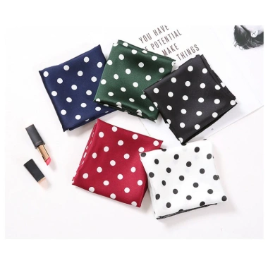 Khăn Turban Lụa 50x50cm Thắt Nơ, Họa Tiết Chấm Bi - Phù hợp công sở, đồng phục - 405.000₫
