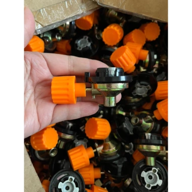 Khóa Đầu Van Bình Gas Du Lịch Mini - An Toàn, Tiện Lợi, Giá 52.000 VND, Giá Gốc 62.920 VND 5 Khóa Đầu Van Bình Gas Du Lịch Mini - An Toàn, Tiện Lợi, Giá 52.000 VND, Giá Gốc 62.920 VND 5