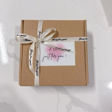 Khung ảnh gấp đôi 10x10cm - Quà Valentine cho người yêu, hộp rơm sang trọng, chỉ 99.000đ