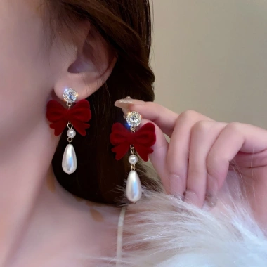 Khuyên tai họa tiết nhung đỏ mừng Tết – Bông tai Merry Christmas giá 27.000 VNĐ 6