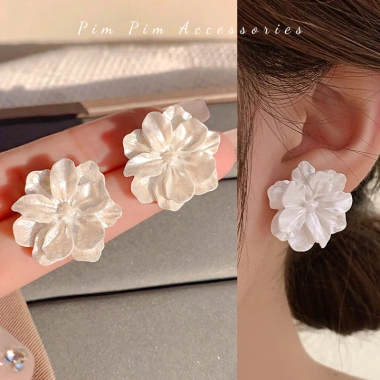 Khuyên tai nữ thiết kế hoa trắng dịu dàng - thời trang Hàn Quốc giá 19.999₫ 9