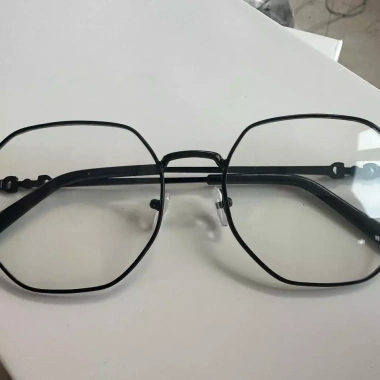 Kính cận đa giác 0-4 độ hot trend, hợp kim chất lượng tốt, giá chỉ 50.000 VNĐ 3