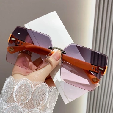 Kính Mát Bảo Vệ Chống Tia UV Thời Trang Nam Nữ Giá 84.000đ Giảm Đặc Biệt
