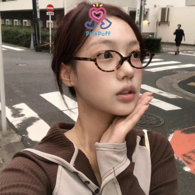 Kính mắt cận nữ gọng oval dẹt màu hồng phong cách Hàn Quốc Y2K hot trend - Giá 9.560₫ 4 Kính mắt cận nữ gọng oval dẹt màu hồng phong cách Hàn Quốc Y2K hot trend - Giá 9.560₫ 4