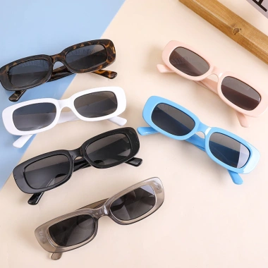 Kính Mát Chống Nắng Gọng Vuông Cổ Điển SK29 Dành Cho Bé - Giá 24.900đ