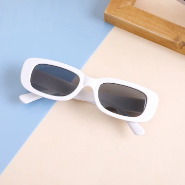 Kính Mát Chống Nắng Gọng Vuông Cổ Điển SK29 Dành Cho Bé - Giá 24.900đ 10 Kính Mát Chống Nắng Gọng Vuông Cổ Điển SK29 Dành Cho Bé - Giá 24.900đ 10