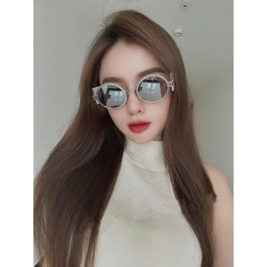 Kính mát nữ cao cấp Jolie: Gọng kim loại viền đá, chống UV400, giá 130k