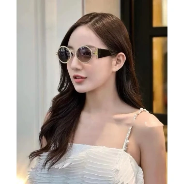 Kính mát nữ cao cấp Jolie: Gọng kim loại viền đá, chống UV400, giá 130k 10 Kính mát nữ cao cấp Jolie: Gọng kim loại viền đá, chống UV400, giá 130k 10