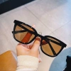 Kính mát thời trang nhiều màu tặng hộp đựng, khăn lau, xịt rửa - Chỉ 52.000 VND 10