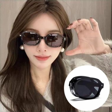 Kính râm cổ điển gấp gọn INS - Chống nắng, phù hợp nam nữ, giá ưu đãi 46.440₫