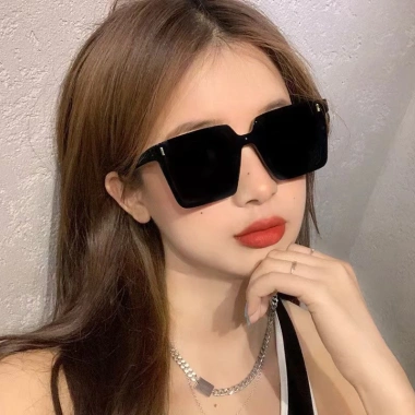 Kính râm đen MODA K044 Hàn Quốc, chống UV, chống nắng, thời trang nam nữ, chỉ 37.5k 6 Kính râm đen MODA K044 Hàn Quốc, chống UV, chống nắng, thời trang nam nữ, chỉ 37.5k 6