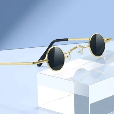 Kính râm gọng tròn thầy bói độc đáo 2.025 giảm giá 22% chỉ 26.666₫ bảo vệ UV