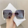 Kính râm gọng vuông lớn thời trang sành điệu cho nữ - Giá chỉ 31.000₫ 8