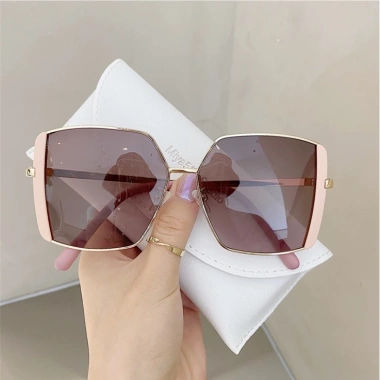 Kính râm gọng vuông lớn thời trang sành điệu cho nữ - Giá chỉ 31.000₫ 9