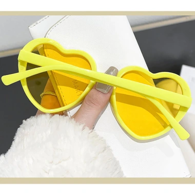 Kính râm hình trái tim tình yêu Unisex UV400, không vành, màu sắc Retro mắt mèo Vintage - Giá 25.137 VND 8