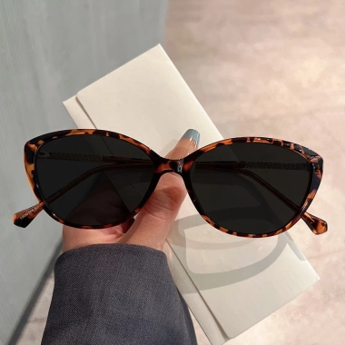 Kính Râm Phân Cực Nữ VIENDO - UV 100%, Độ Nhỏ, Thích Hợp Đi Xe Đạp, Thể Thao, Lái Xe, Du Lịch - Giá 204.120₫