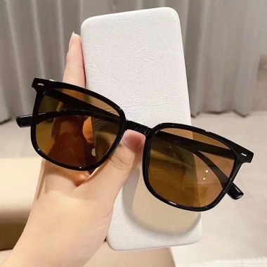 Kính râm thời trang nam nữ, mới 2.024 - Lái xe, du lịch, bãi biển, giá chỉ 49.249đ 3 Kính râm thời trang nam nữ, mới 2.024 - Lái xe, du lịch, bãi biển, giá chỉ 49.249đ 3