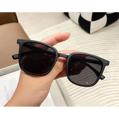 Kính râm thời trang nam nữ, mới 2.024 - Lái xe, du lịch, bãi biển, giá chỉ 49.249đ 7 Kính râm thời trang nam nữ, mới 2.024 - Lái xe, du lịch, bãi biển, giá chỉ 49.249đ 7