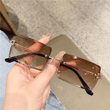 Kính râm vuông không khung màu nâu nhẹ, chống UV, hàng ngày du lịch lái xe 43.200₫