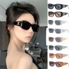 Kính râm vuông thời trang - Chống UV, chụp ảnh phố, giá ưu đãi 52.812 VND